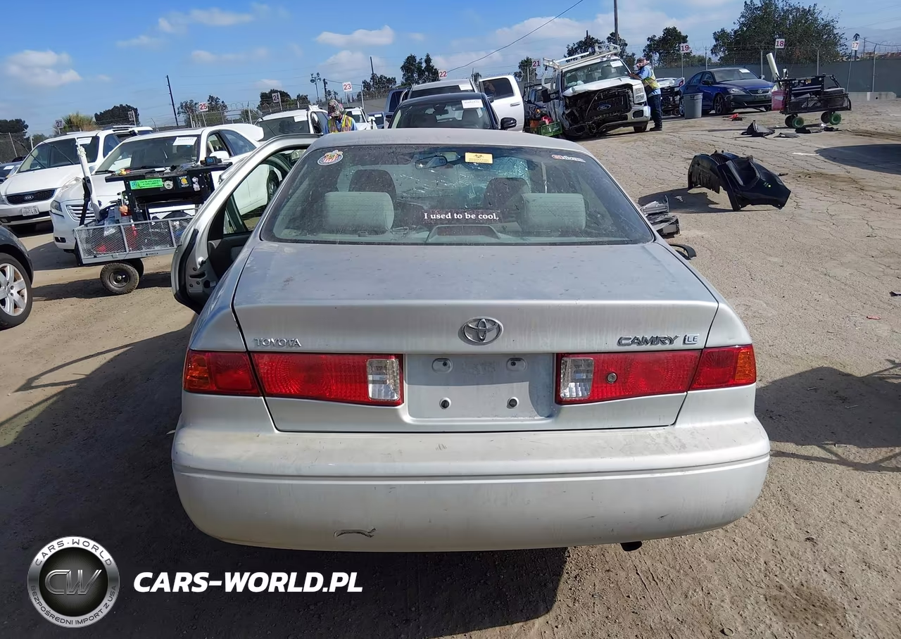 2000 Toyota Camry Le VIN:4T1BG22K6YU002852 - 15