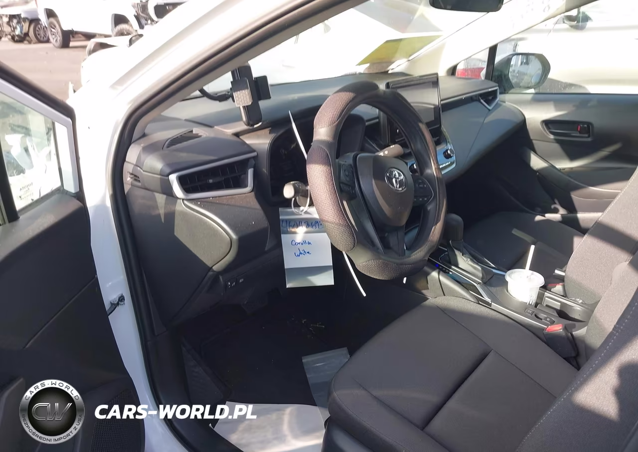 2026 Toyota Corolla Le VIN:5YFB4MDE5TP465796 - 19