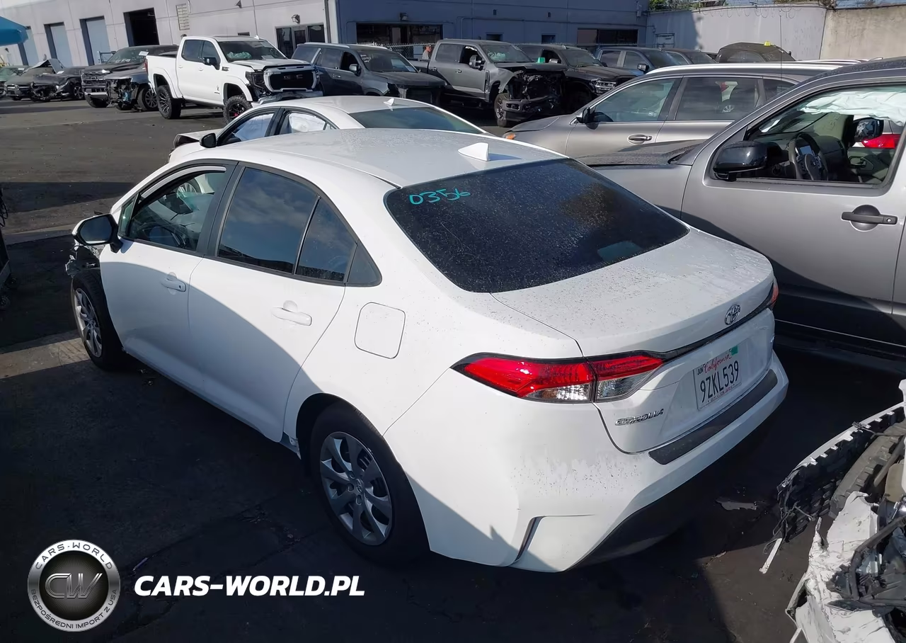 2026 Toyota Corolla Le VIN:5YFB4MDE5TP465796 - 3
