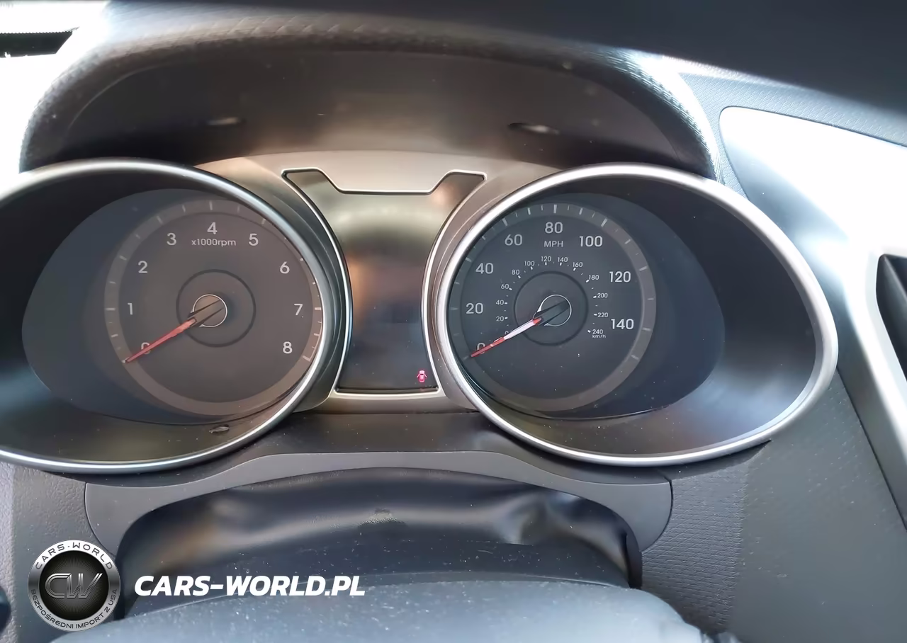 2015 Hyundai Veloster VIN:KMHTC6ADXFU243644 - 7