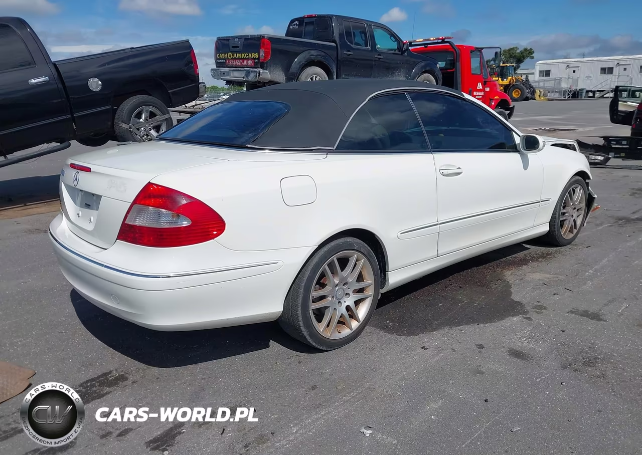 2008 Mercedes-Benz Clk 350 VIN:WDBTK56F88F247581 - 4