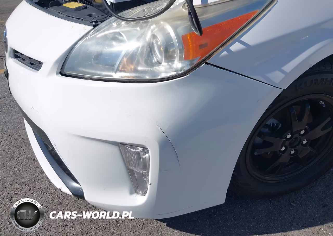 2013 Toyota Prius Two VIN:JTDKN3DU7D5602590 - 6
