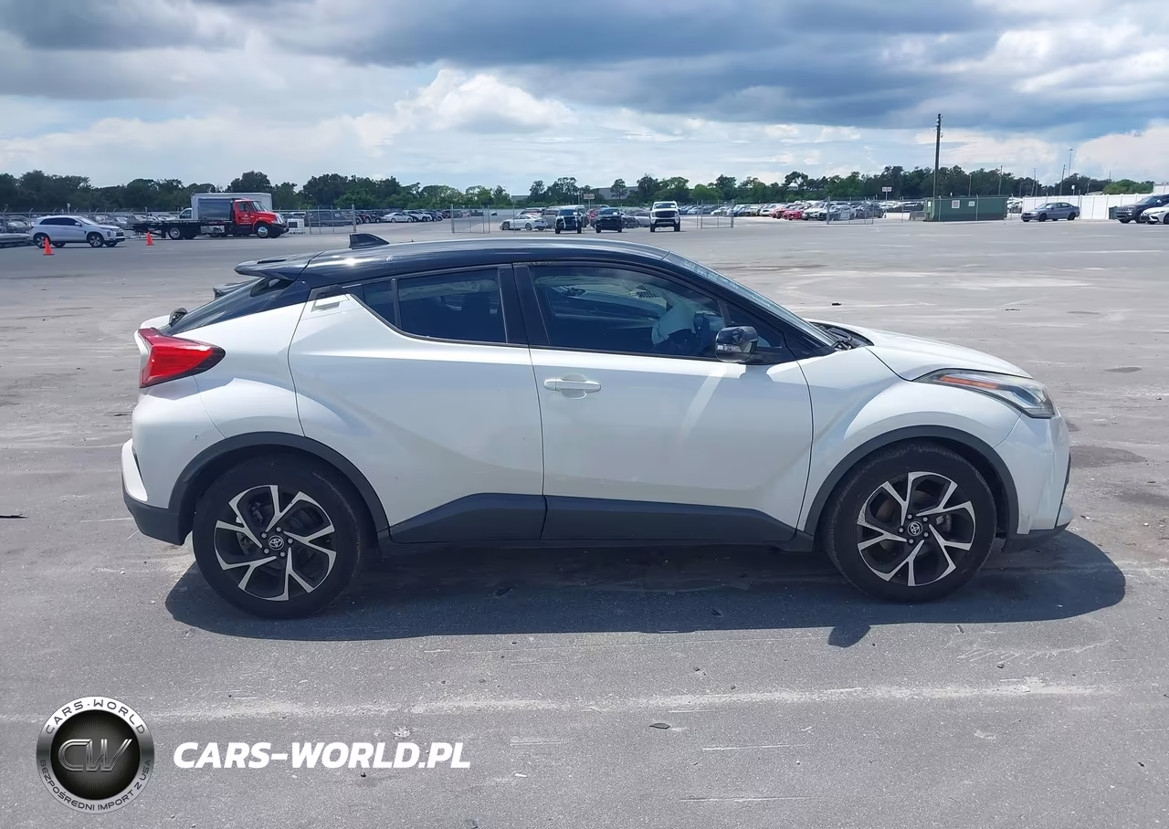 2020 Toyota C-Hr Xle VIN:NMTKHMBX1LR111028 - 13