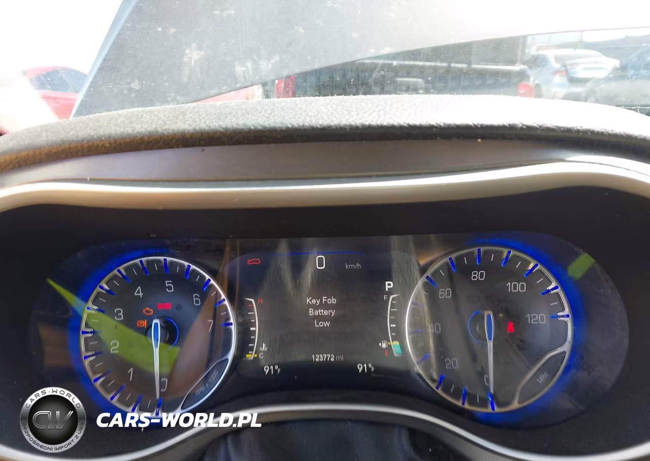 2021 Chrysler Pacifica Touring L VIN:2C4RC1BGXMR542801 - 7