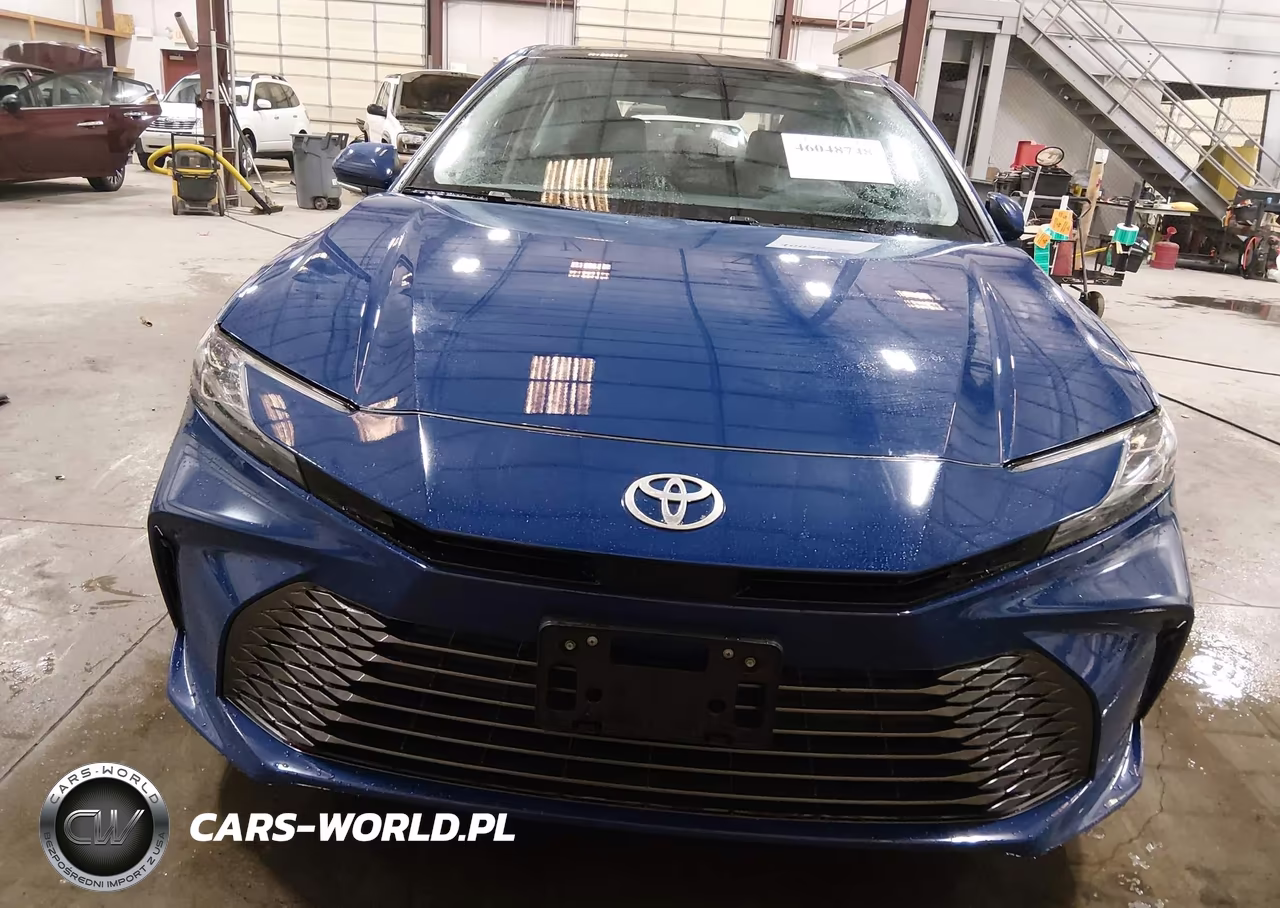 2025 Toyota Camry Xle VIN:4T1DBADK8SU026771 - 12