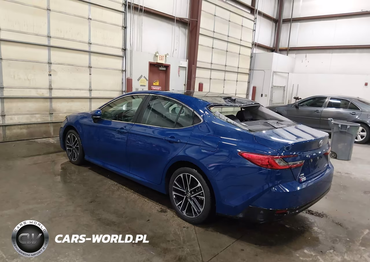 2025 Toyota Camry Xle VIN:4T1DBADK8SU026771 - 3
