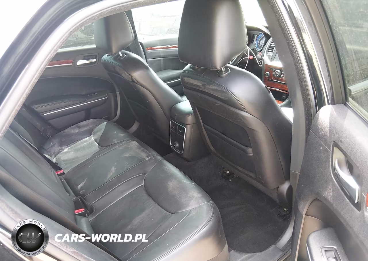 2014 Chrysler 300 VIN:2C3CCAAG5EH119546 - 8
