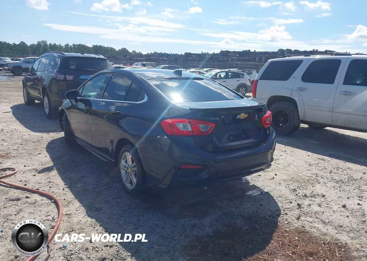 2017 Chevrolet Cruze Lt Auto VIN:1G1BE5SM5H7137308 - 3