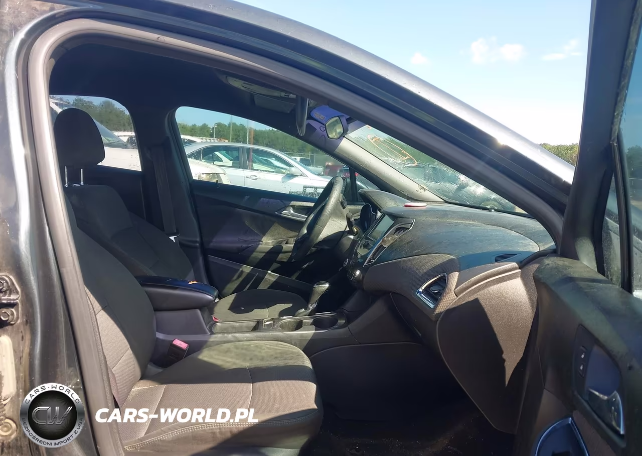 2017 Chevrolet Cruze Lt Auto VIN:1G1BE5SM5H7137308 - 5