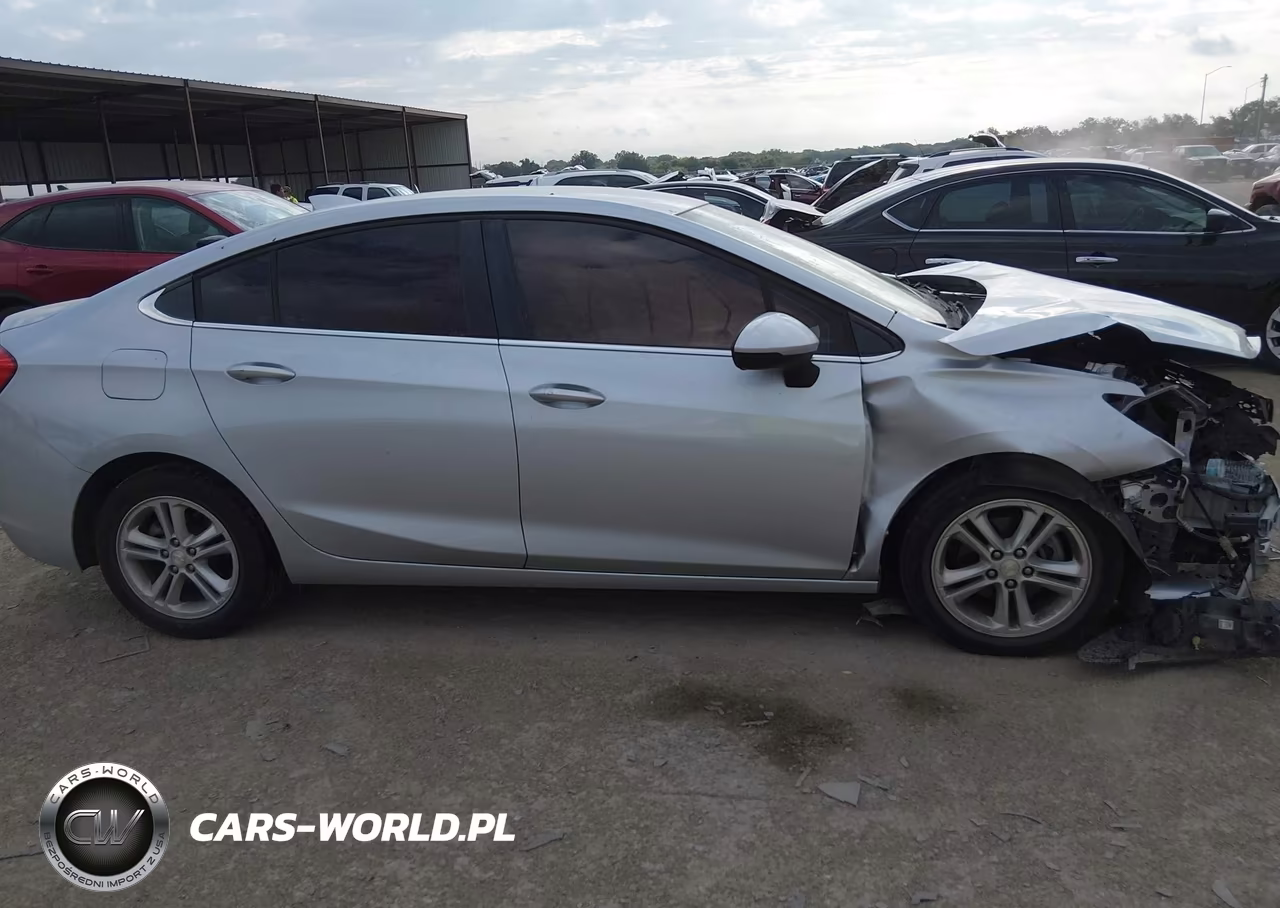 2018 Chevrolet Cruze Lt Auto VIN:1G1BE5SM2J7226095 - 13