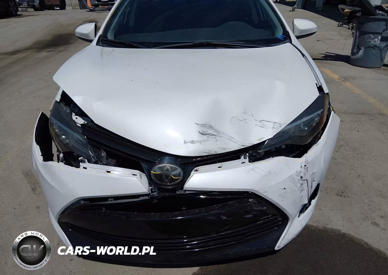 2018 Toyota Corolla Le VIN:5YFBURHE9JP742826 - 6