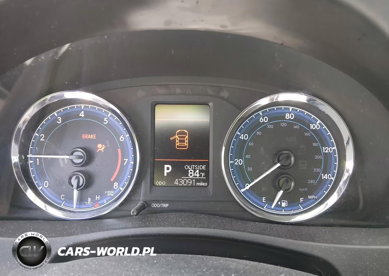2018 Toyota Corolla Le VIN:5YFBURHE9JP742826 - 7