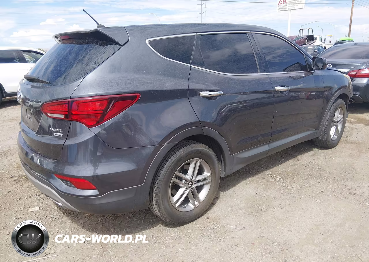 2018 Hyundai Santa Fe Sport 2.4L VIN:5XYZTDLB2JG569219 - 4
