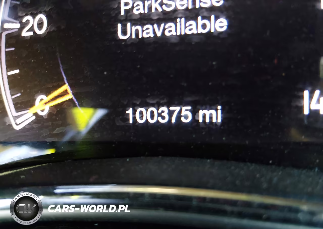 2018 Jeep Grand Cherokee Overland 4X2 VIN:1C4RJECG2JC142196 - 15