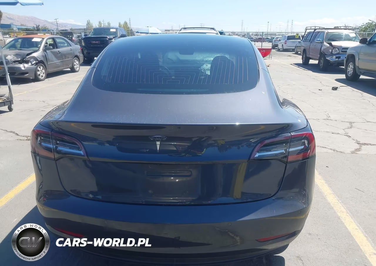 2018 Tesla Model 3 Long Range-Mid Range VIN:5YJ3E1EA6JF163163 - 17