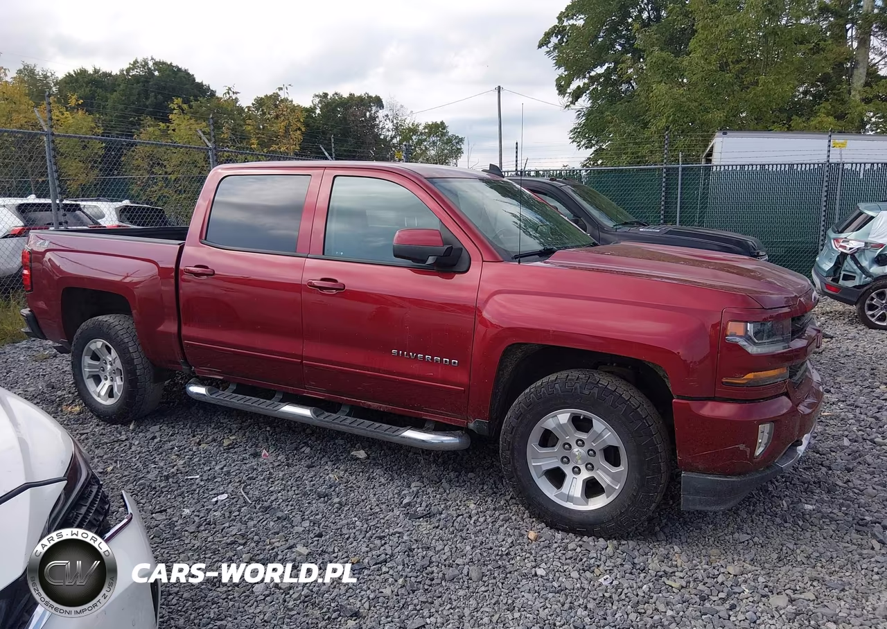 2018 Chevrolet Silverado 1500 2Lt VIN:3GCUKREC7JG535309 - 13