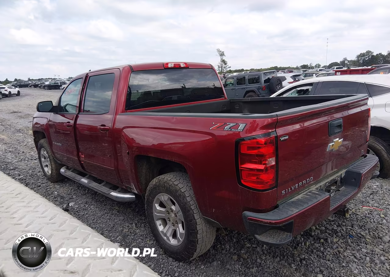 2018 Chevrolet Silverado 1500 2Lt VIN:3GCUKREC7JG535309 - 14