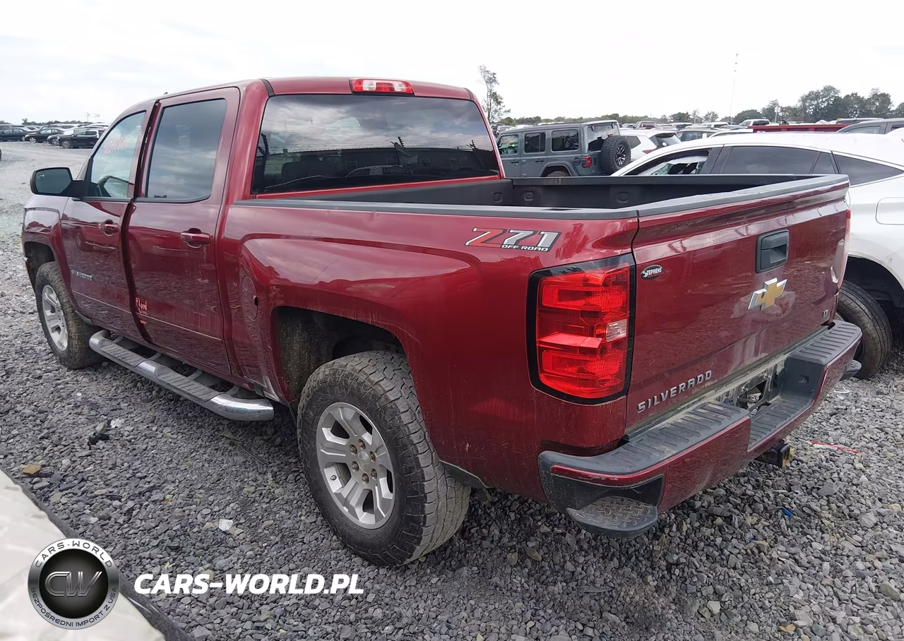 2018 Chevrolet Silverado 1500 2Lt VIN:3GCUKREC7JG535309 - 3