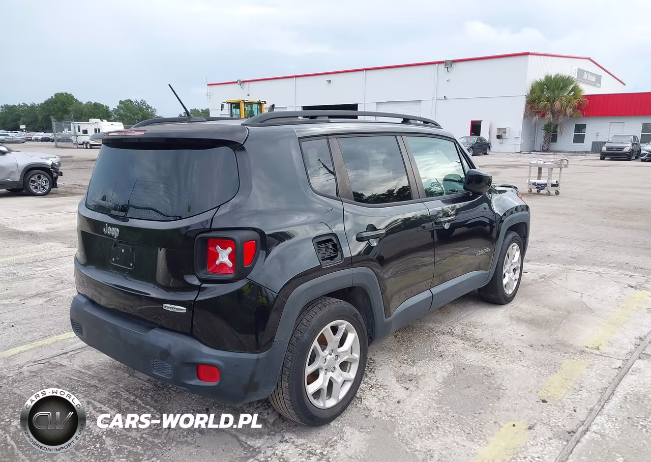 2016 Jeep Renegade Latitude VIN:ZACCJABT0GPE16822 - 4