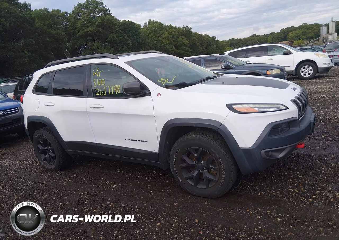 2015 Jeep Cherokee Trailhawk VIN:1C4PJMBS1FW681647 - 12