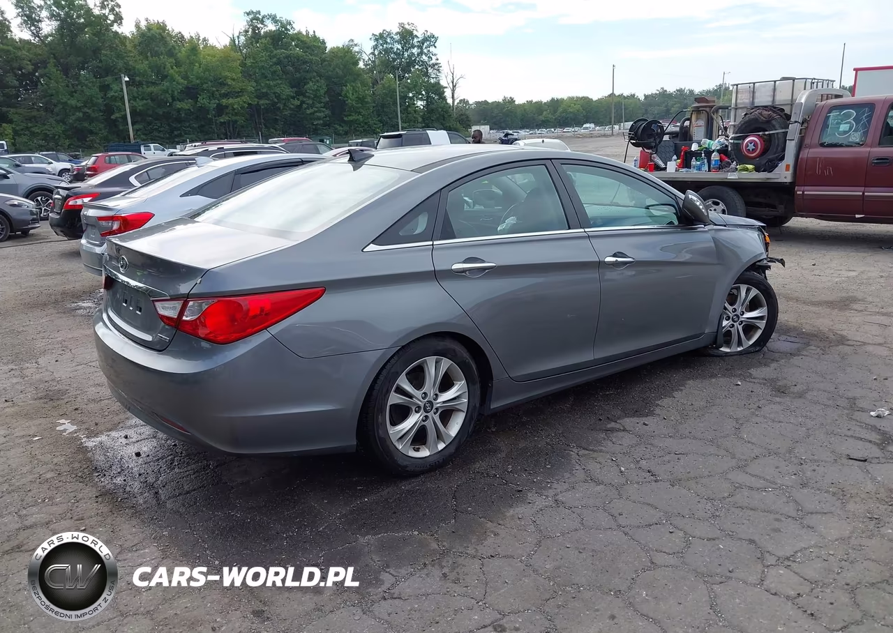 2013 Hyundai Sonata Limited VIN:5NPEC4AC2DH584214 - 4