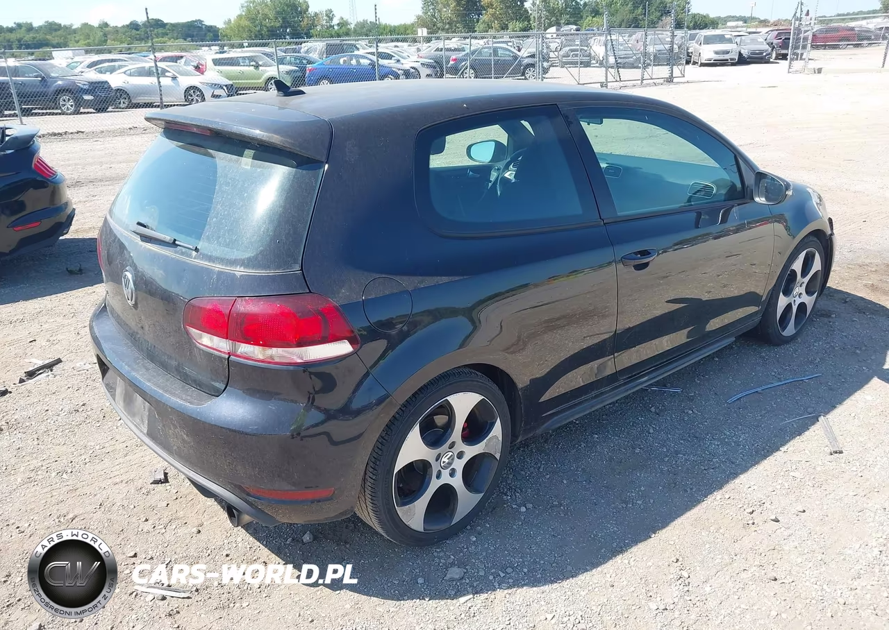 2011 Volkswagen Gti 2-Door VIN:WVWFV7AJ0BW047041 - 4