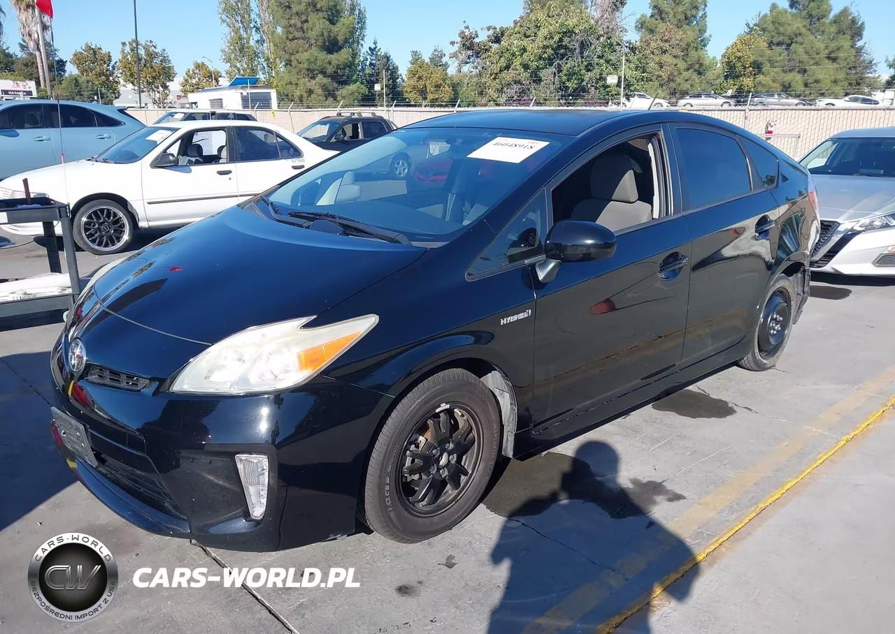 2014 Toyota Prius Three VIN:JTDKN3DU5E1738497 - 2
