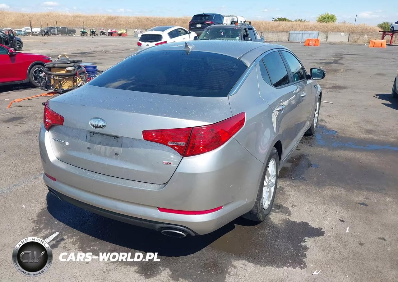 2013 Kia Optima Lx VIN:KNAGM4A73D5380043 - 4