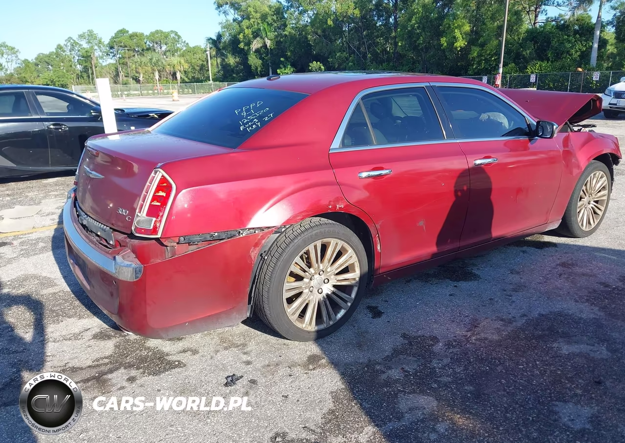 2014 Chrysler 300C VIN:2C3CCAEG6EH125320 - 4