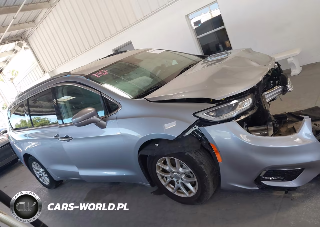 2021 Chrysler Pacifica Touring L VIN:2C4RC1BG5MR576239 - 13