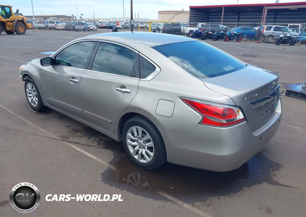2014 Nissan Altima 2.5 VIN:1N4AL3AP4EC165831 - 3