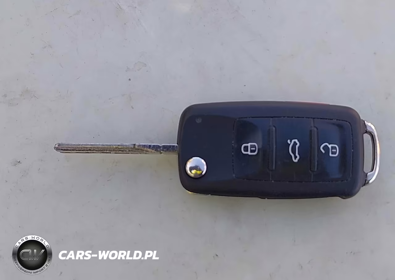 2018 Volkswagen Beetle VIN:3VW5DAAT6JM511412 - 11