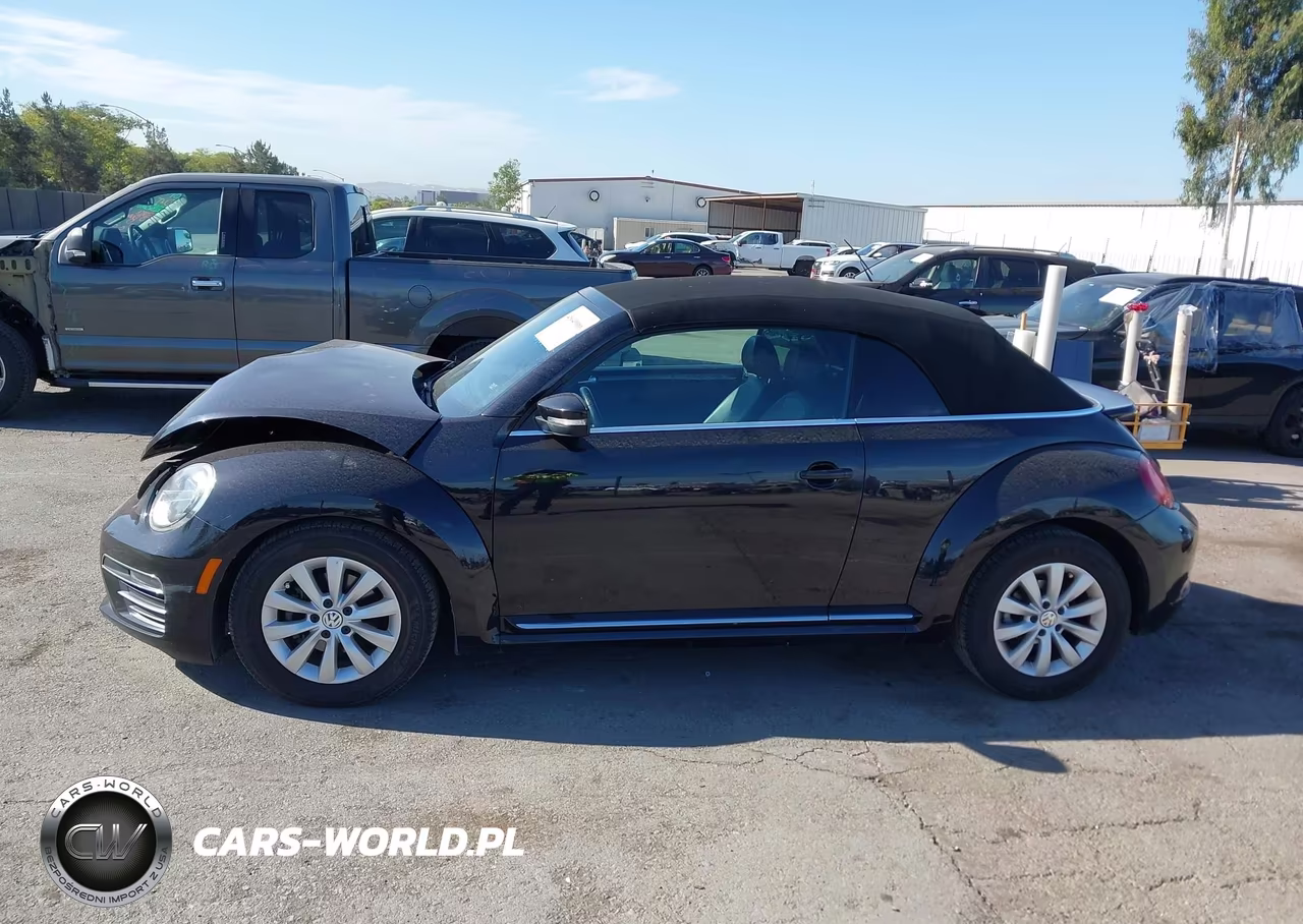 2018 Volkswagen Beetle VIN:3VW5DAAT6JM511412 - 14