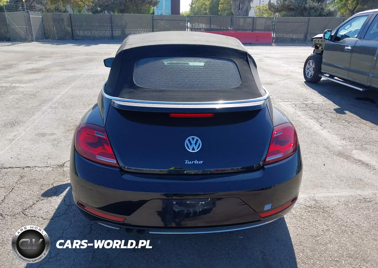 2018 Volkswagen Beetle VIN:3VW5DAAT6JM511412 - 16