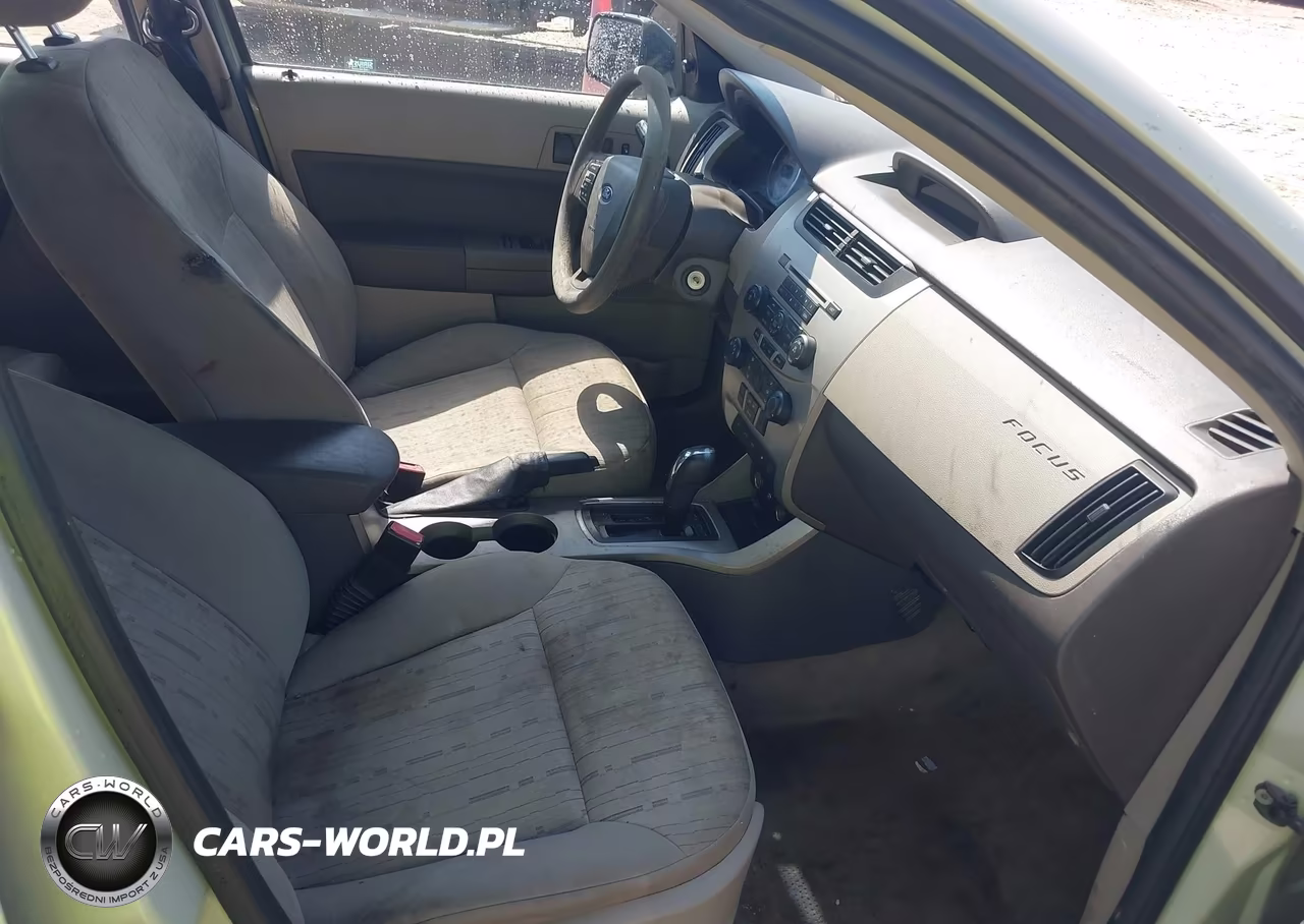 2010 Ford Focus Se VIN:1FAHP3FN5AW170801 - 5