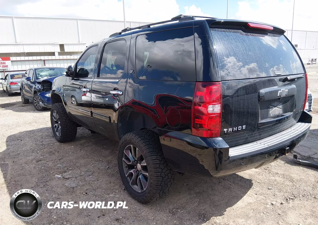 2013 Chevrolet Tahoe Lt VIN:1GNSCBE01DR356292 - 3