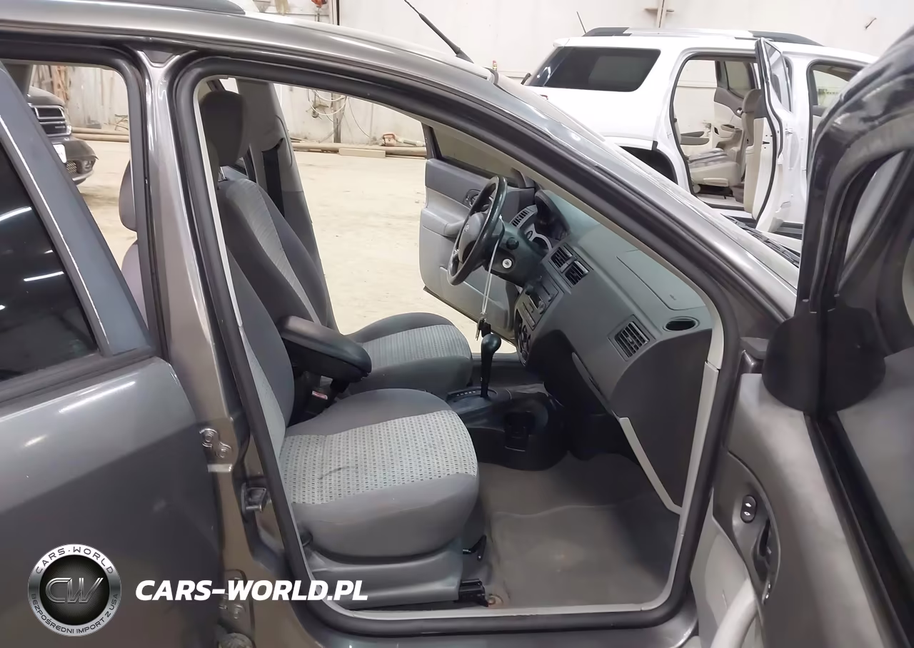 2006 Ford Focus Zxw VIN:1FAFP36N66W108810 - 5