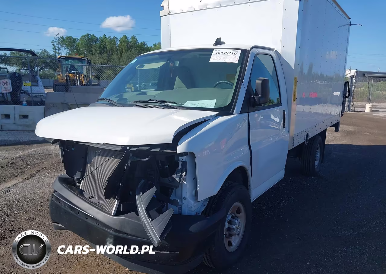 2024 Chevrolet Express Cutaway Work Van VIN:1GB0GRFP9R1159115 - 12