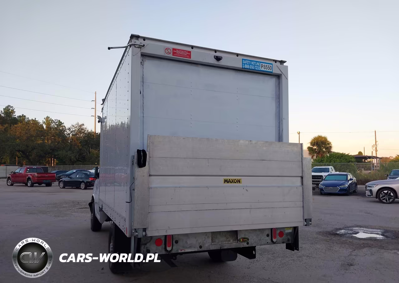 2024 Chevrolet Express Cutaway Work Van VIN:1GB0GRFP9R1159115 - 6