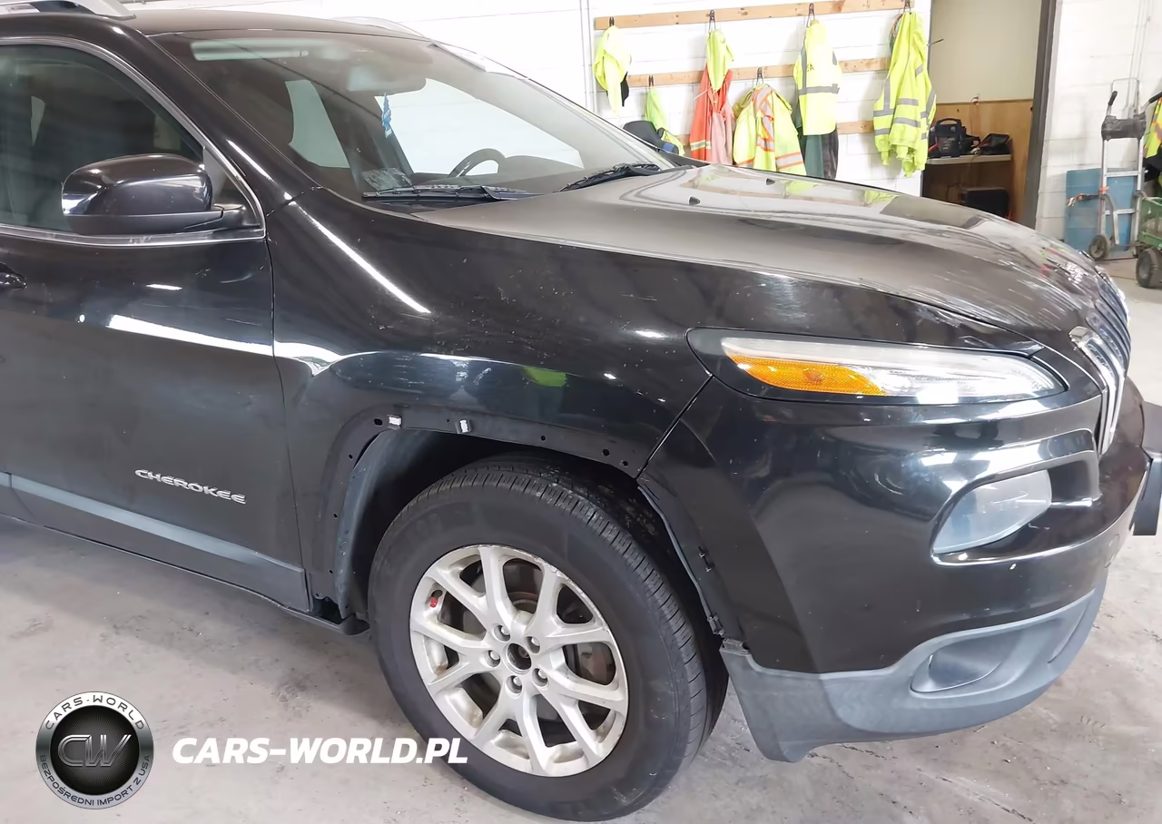 2014 Jeep Cherokee Latitude VIN:1C4PJMCS0EW121373 - 13