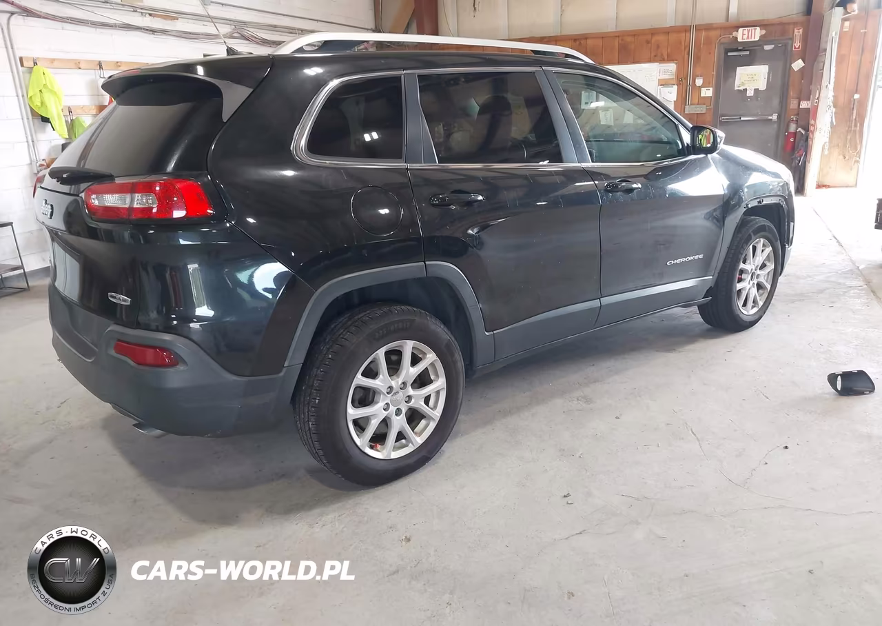 2014 Jeep Cherokee Latitude VIN:1C4PJMCS0EW121373 - 4