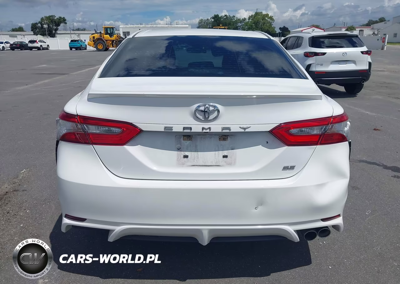 2018 Toyota Camry Se VIN:4T1B11HK7JU546950 - 16