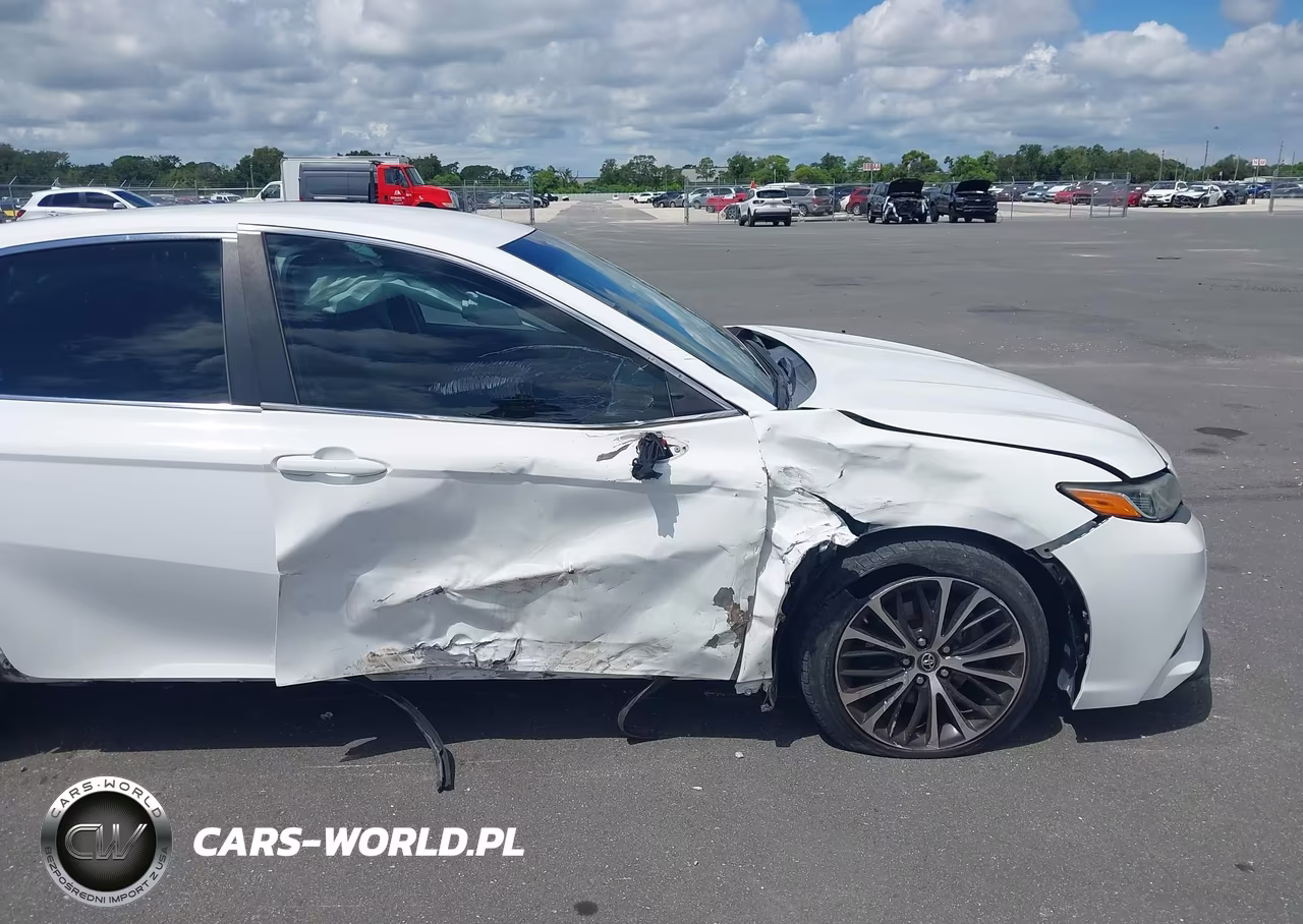 2018 Toyota Camry Se VIN:4T1B11HK7JU546950 - 6