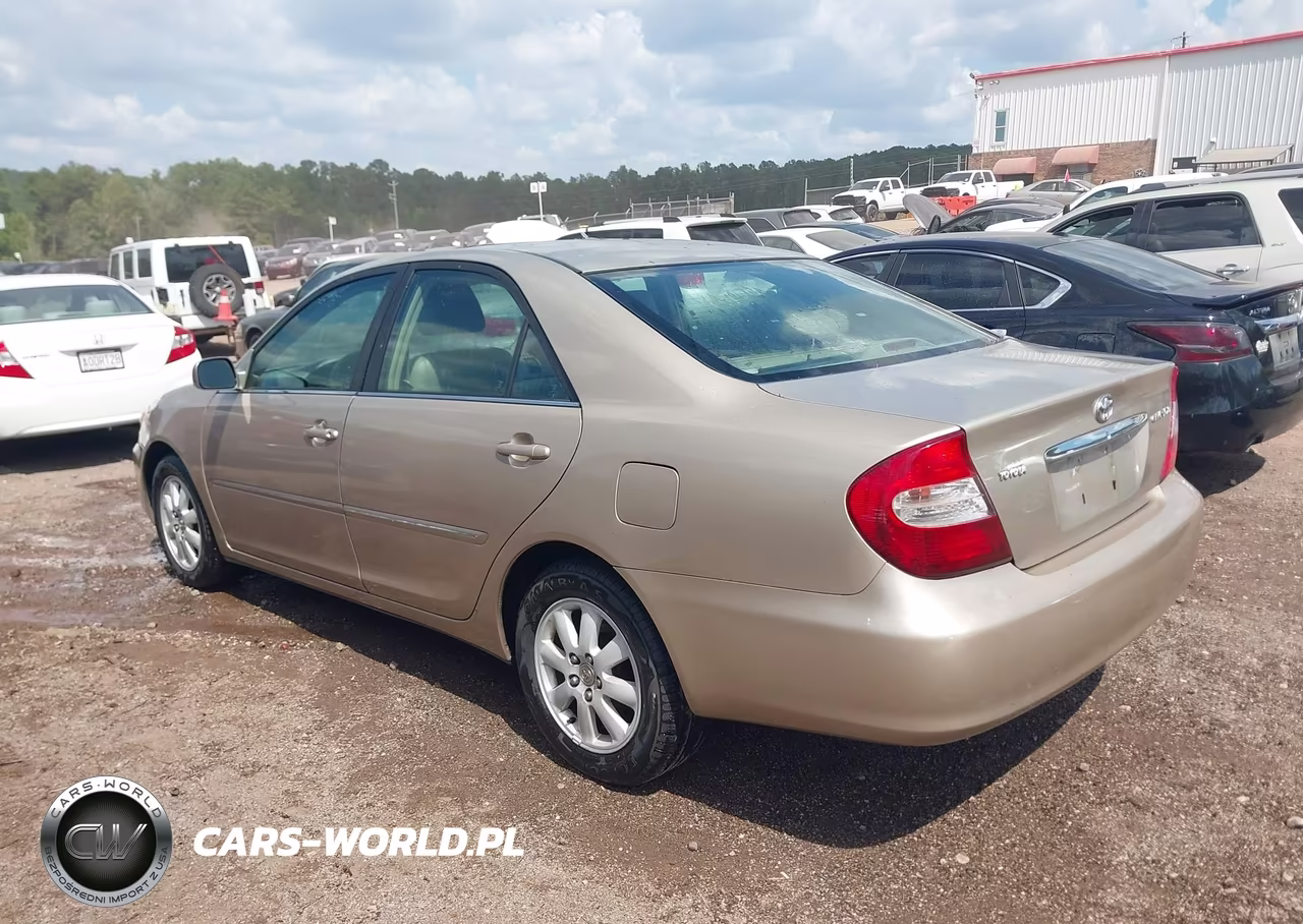 2004 Toyota Camry Xle VIN:4T1BE32KX4U891967 - 3