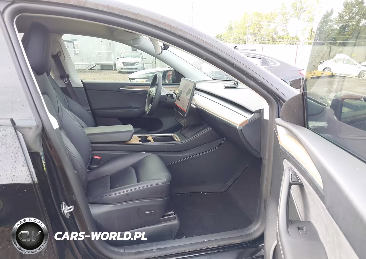 2024 Tesla Model Y Long Range Dual Motor All-Wheel Drive VIN:7SAYGAEE7RF204661 - 5