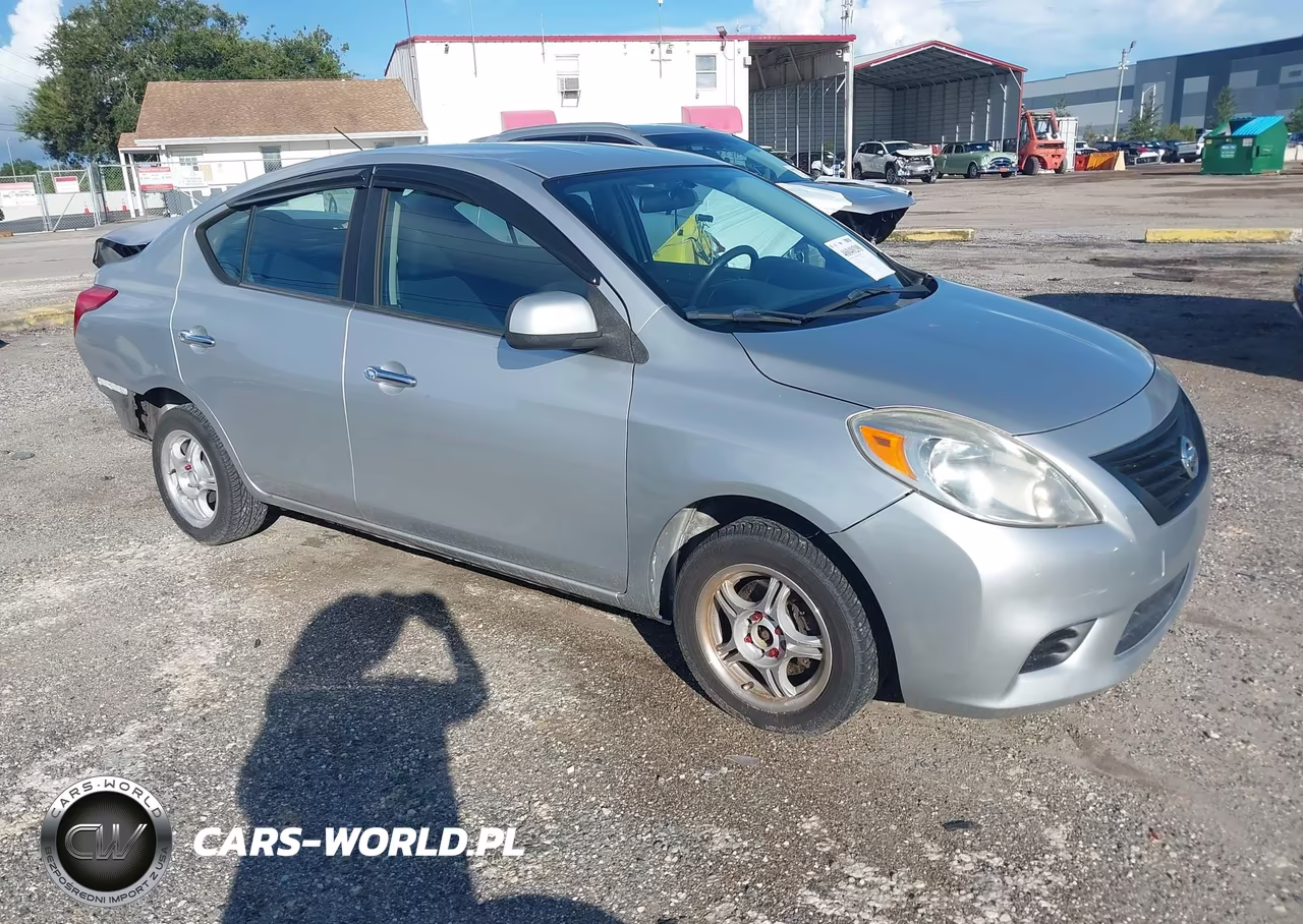 2012 Nissan Versa 1.6 Sv