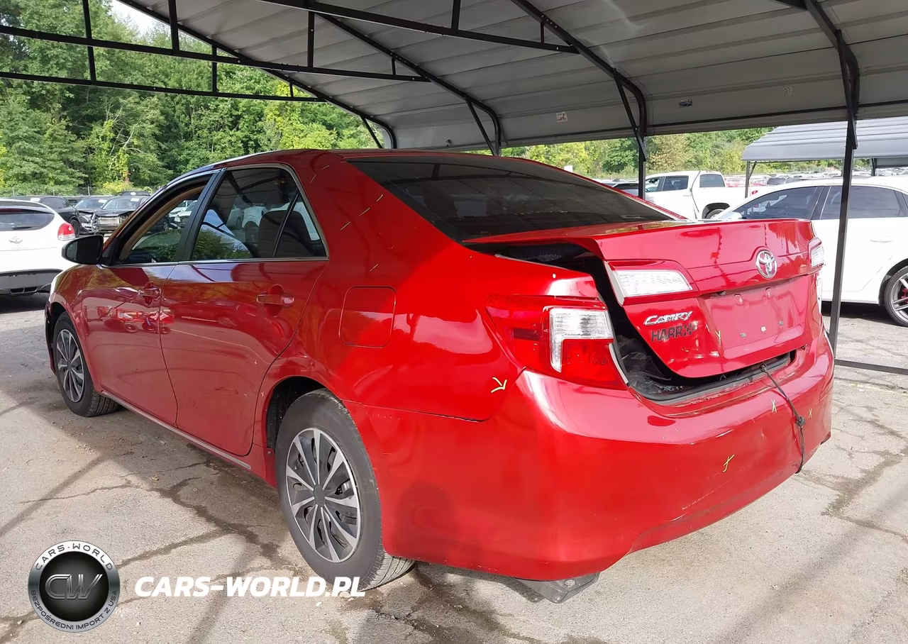 2014 Toyota Camry Le VIN:4T4BF1FK0ER427492 - 3