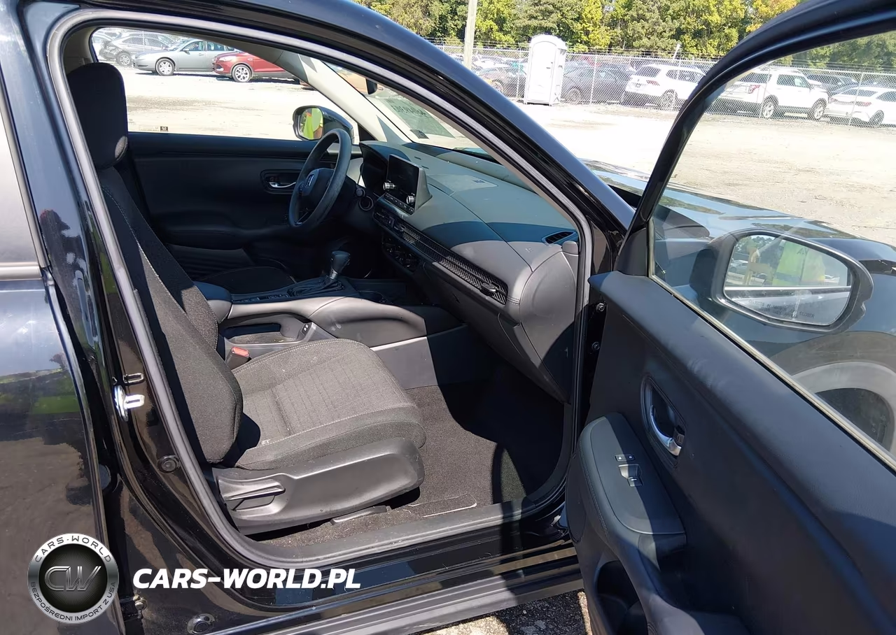 2025 Honda Hr-V Awd Lx VIN:3CZRZ2H31SM762609 - 5