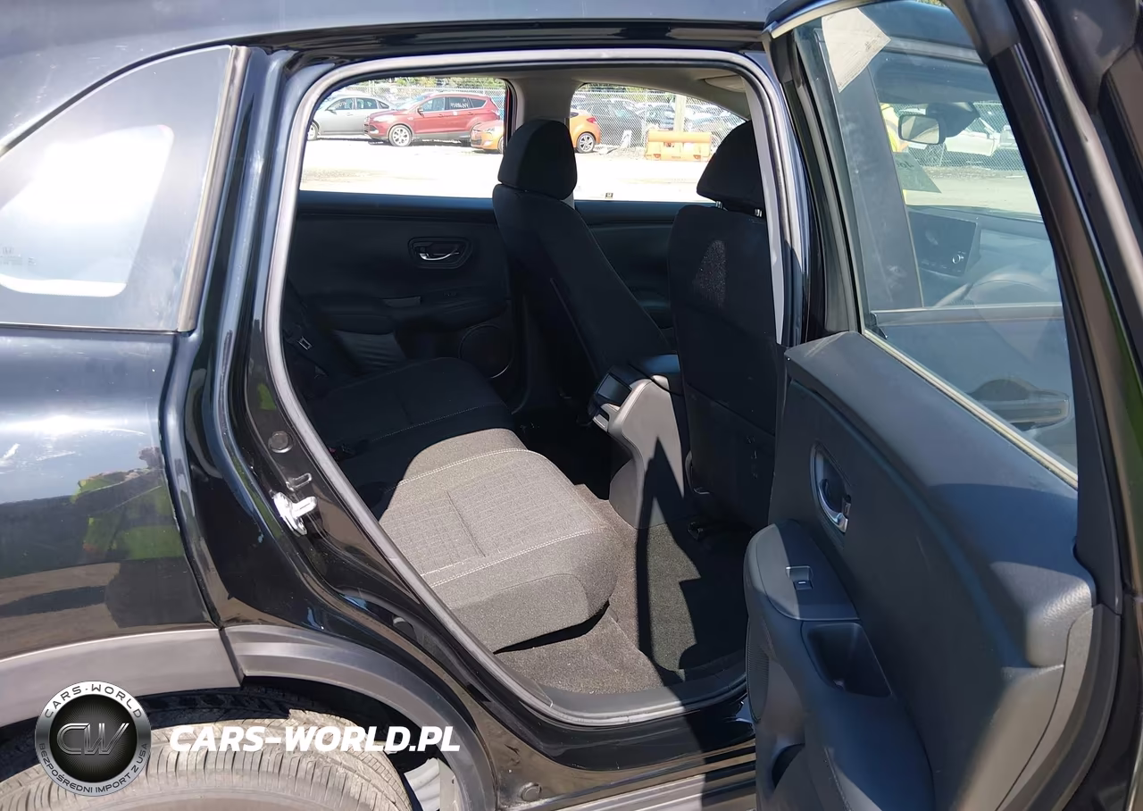 2025 Honda Hr-V Awd Lx VIN:3CZRZ2H31SM762609 - 8