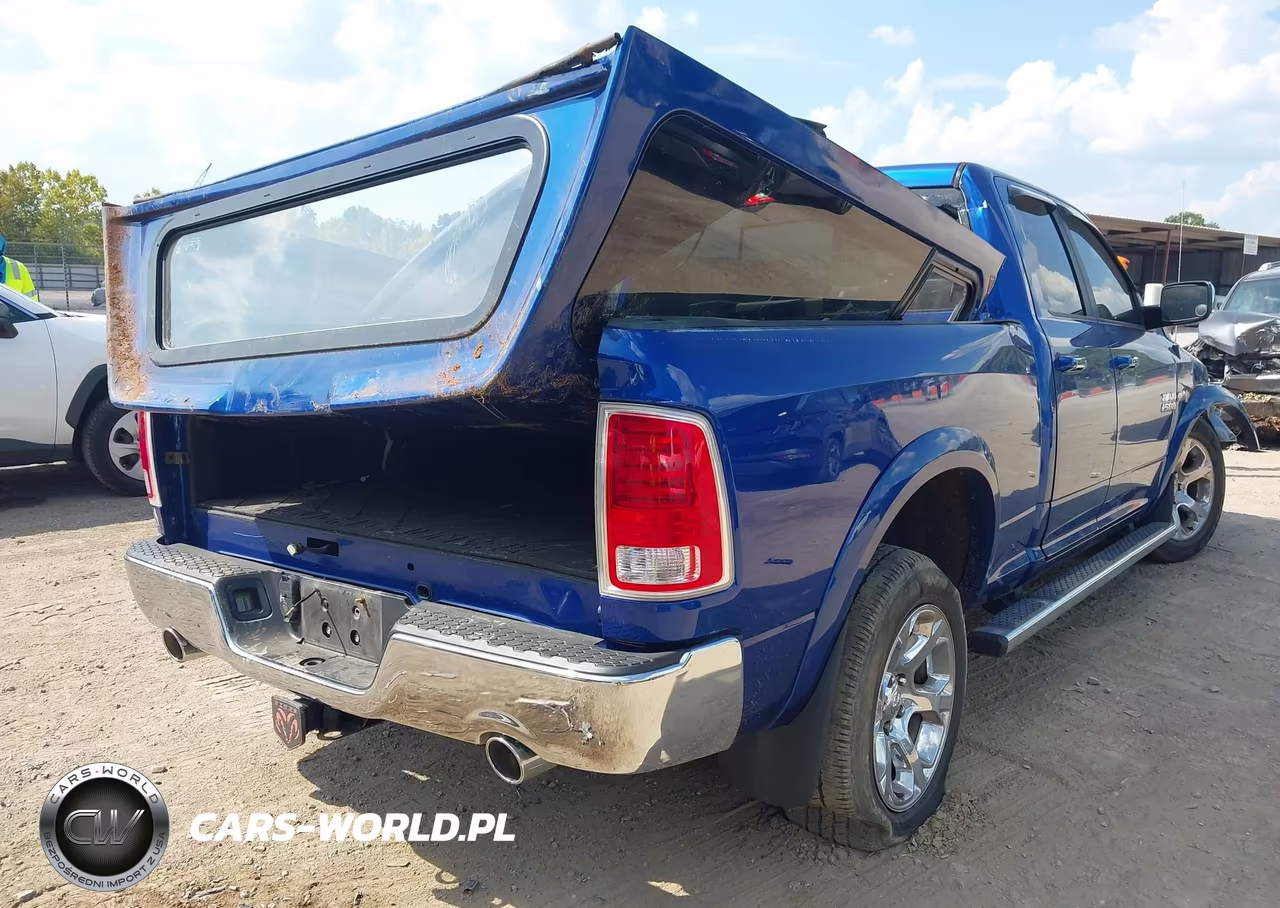 2017 Ram 1500 Laramie 4X4 6'4 Box VIN:1C6RR7JT2HS604056 - 4